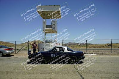 media/May-24-2025-Extreme Speed (Sat) [[067a6f0386]]/Around the Pits/